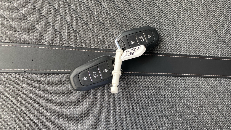 Peugeot 208 1.2 Hybrid 100 Allure 5dr e-DSC6 Petrol Hatchback